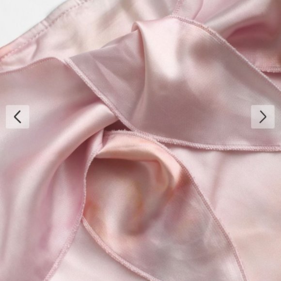 Satin Knotted Bandeau Bandana Top - Picture 2 of 4